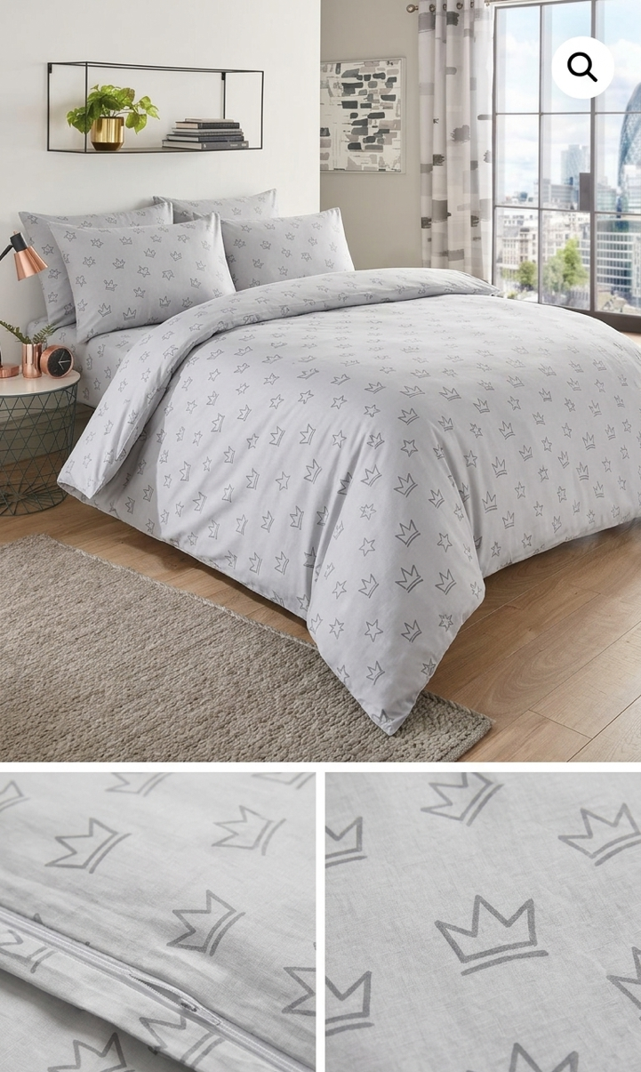 Lifestyle bedroom view with Foam King crown duvet set